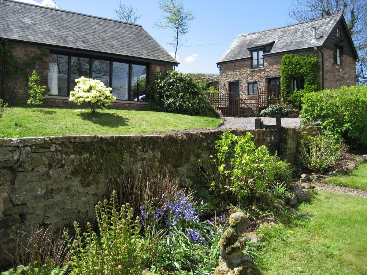 Three Gates Farm Holiday Cottages Huntsham Dış mekan fotoğraf