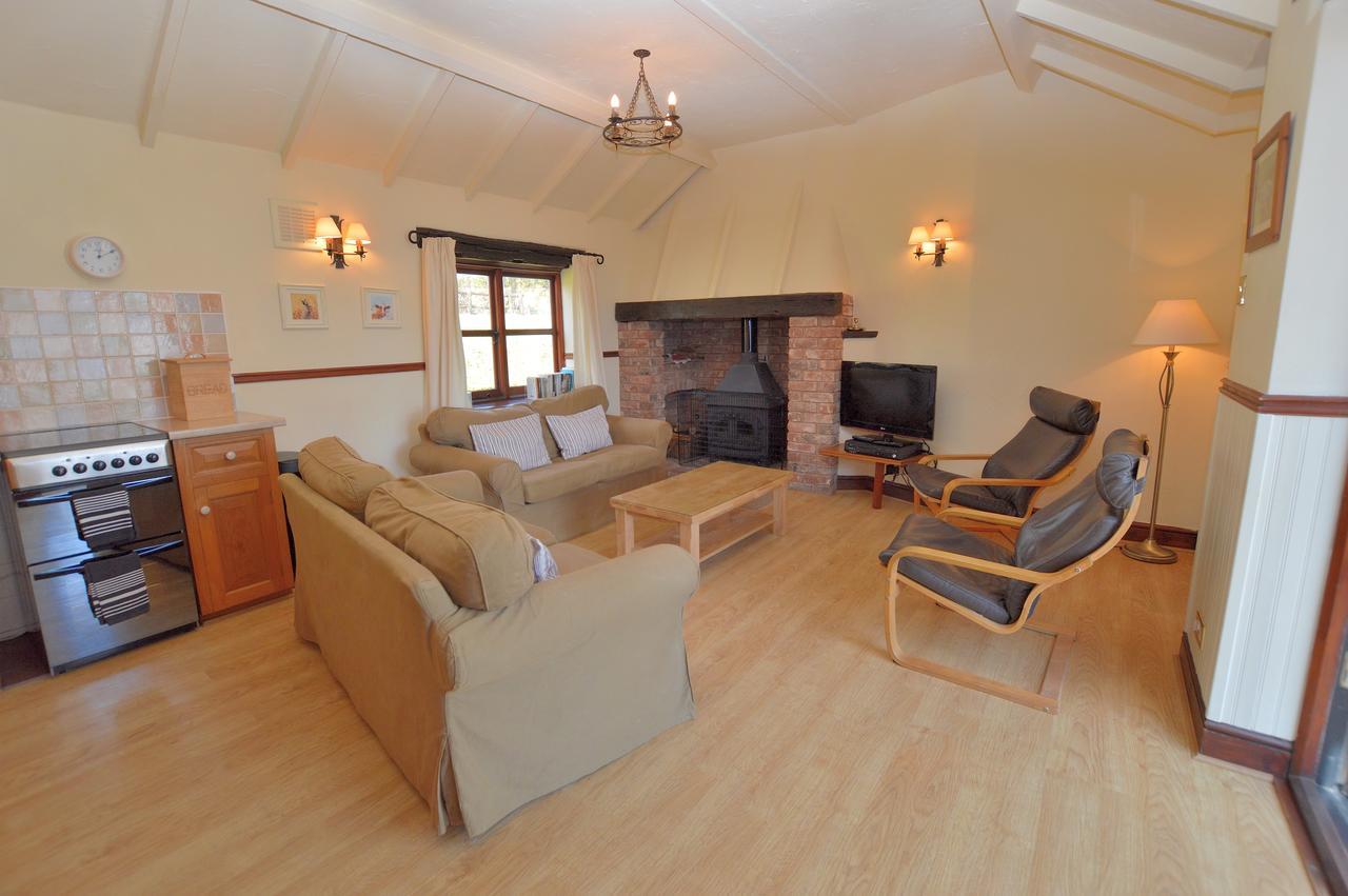 Three Gates Farm Holiday Cottages Huntsham Dış mekan fotoğraf