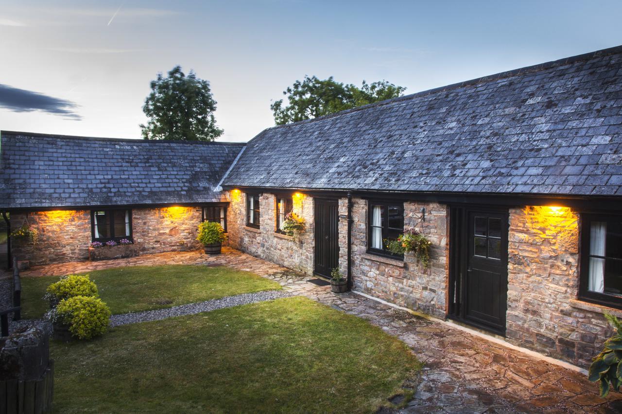 Three Gates Farm Holiday Cottages Huntsham Dış mekan fotoğraf