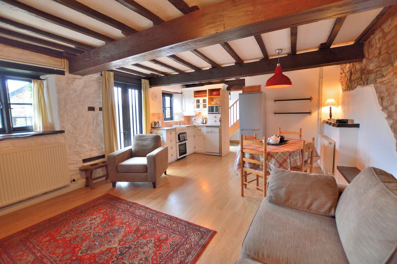 Three Gates Farm Holiday Cottages Huntsham Dış mekan fotoğraf
