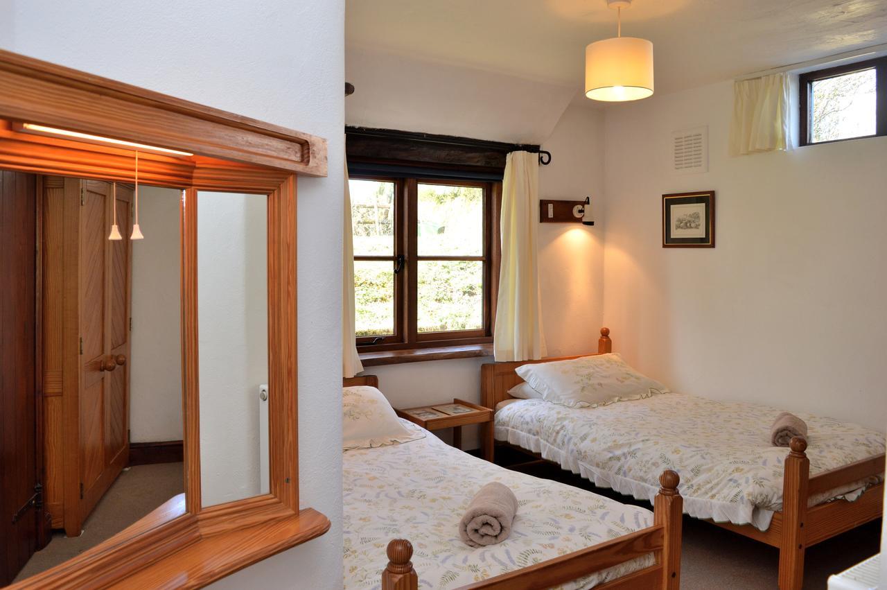 Three Gates Farm Holiday Cottages Huntsham Dış mekan fotoğraf