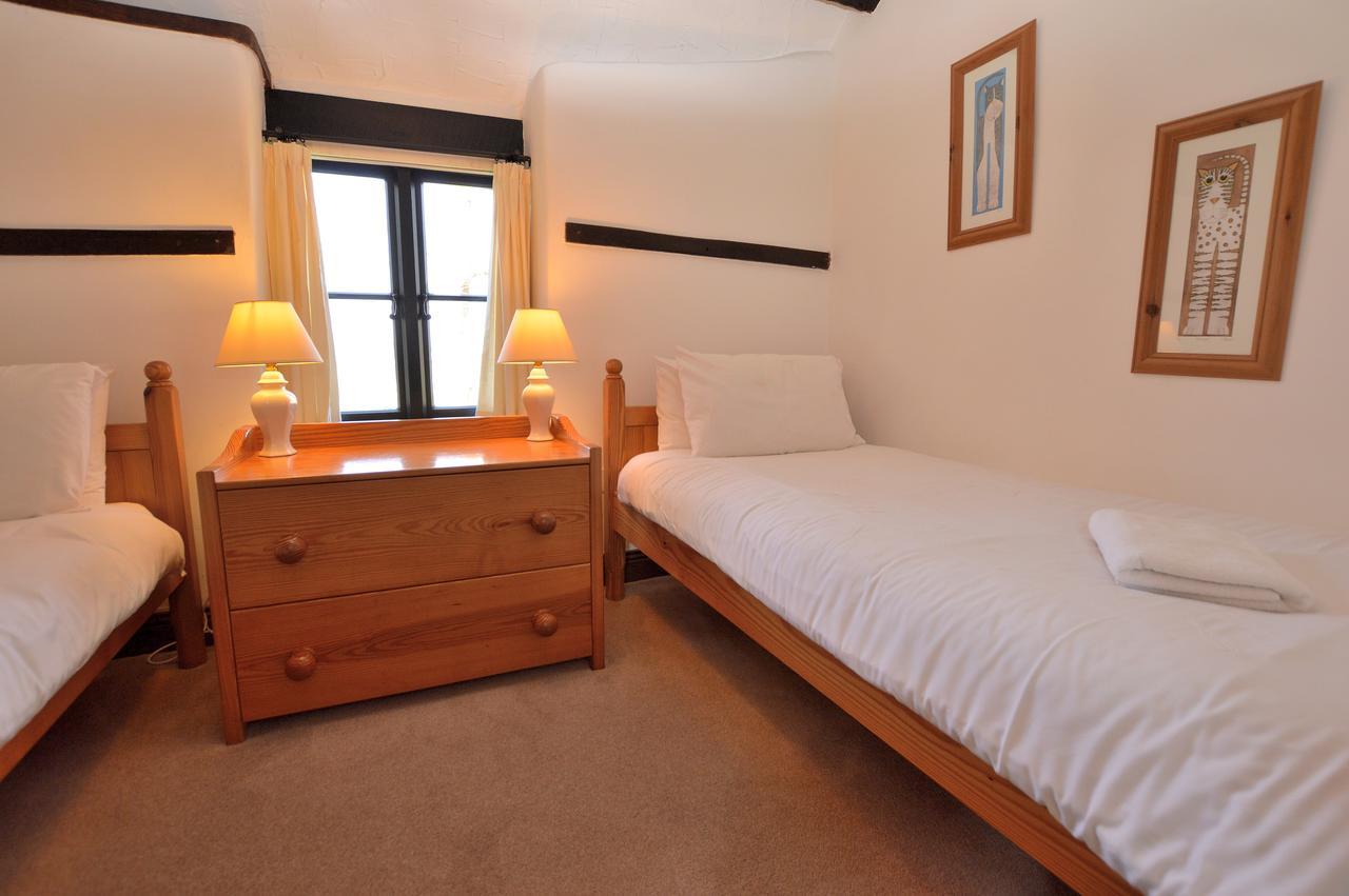 Three Gates Farm Holiday Cottages Huntsham Dış mekan fotoğraf